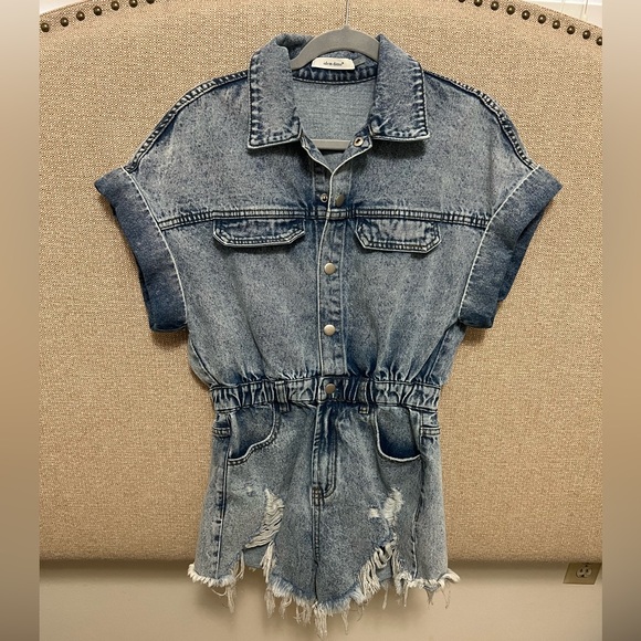 idem ditto Pants - Idem ditto distressed blue jean romper. Size small